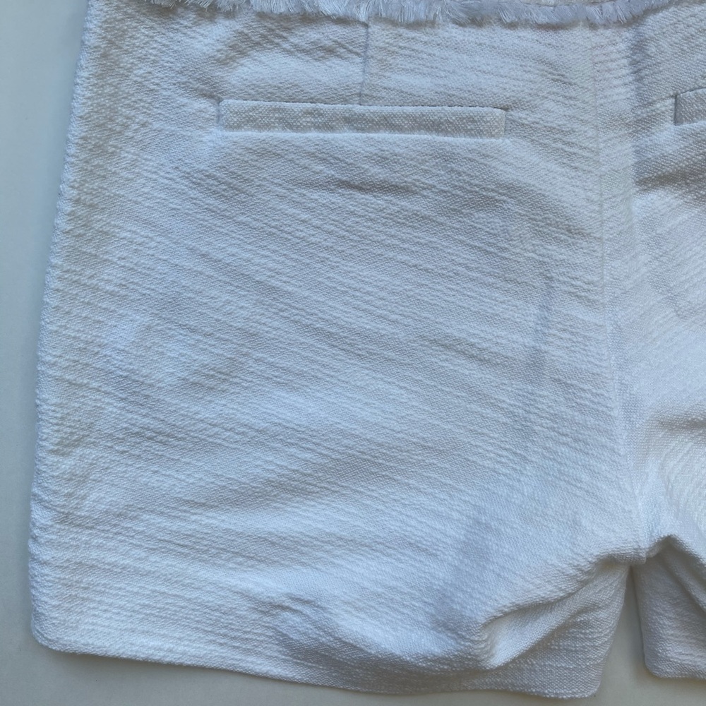 🎉HOST PICK🎉 Lilly Pulitzer white cotton/tweed/fringe shorts - Picture 12 of 14
